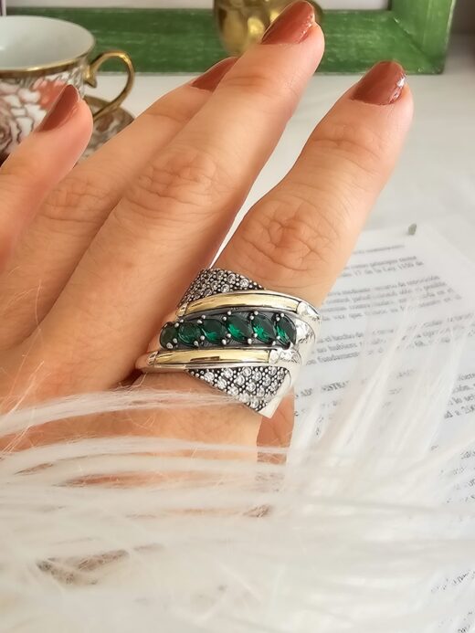 ANILLO SIX ESMERALDA